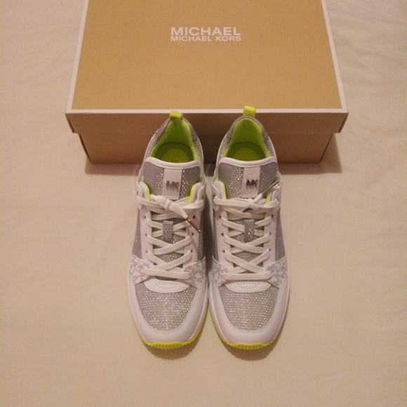 Michael Kors Georgie Trainer Sneaker - Picture 2 of 8